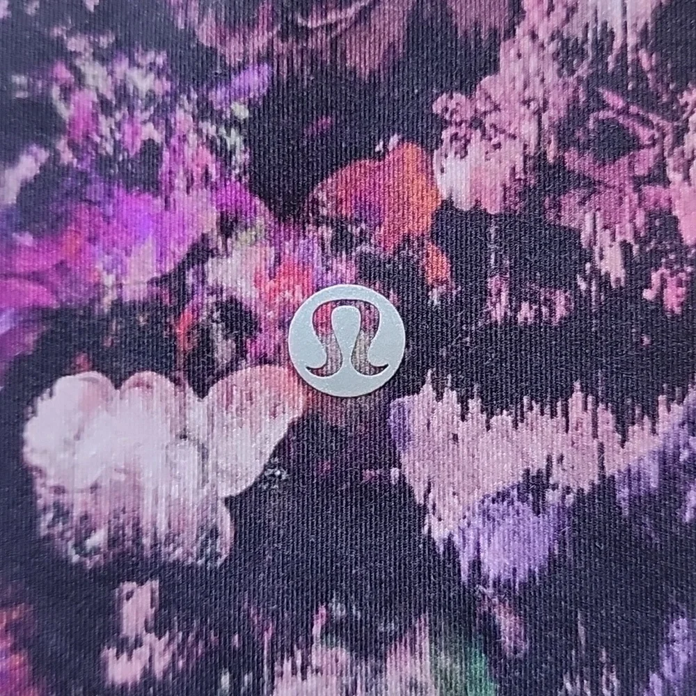 Lululemon Wunder Under Crop HR *Roll Down Scallop Full-On Luxtreme 24" EUC - Picture 3 of 6